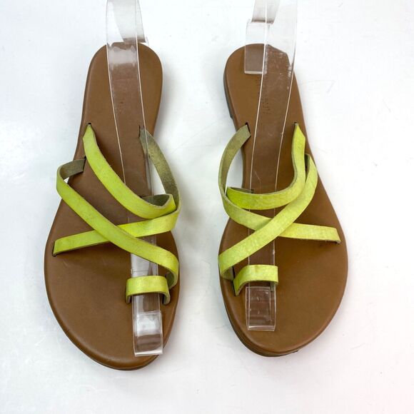 Old Navy Green Leather Strappy Thongs Flip Flop Sandals Size 7 Slip On Peasant - Picture 1 of 5